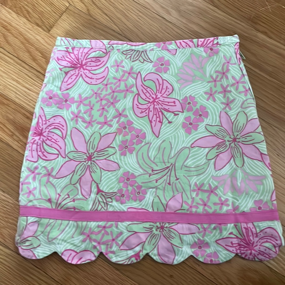 Lilly Pulitzer girl skirt.
